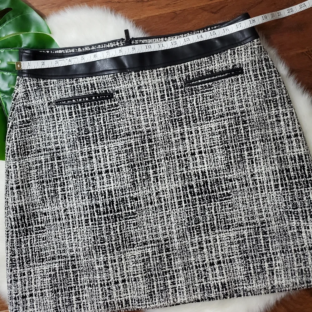Karl Lagerfeld Knit Skirt Size 10